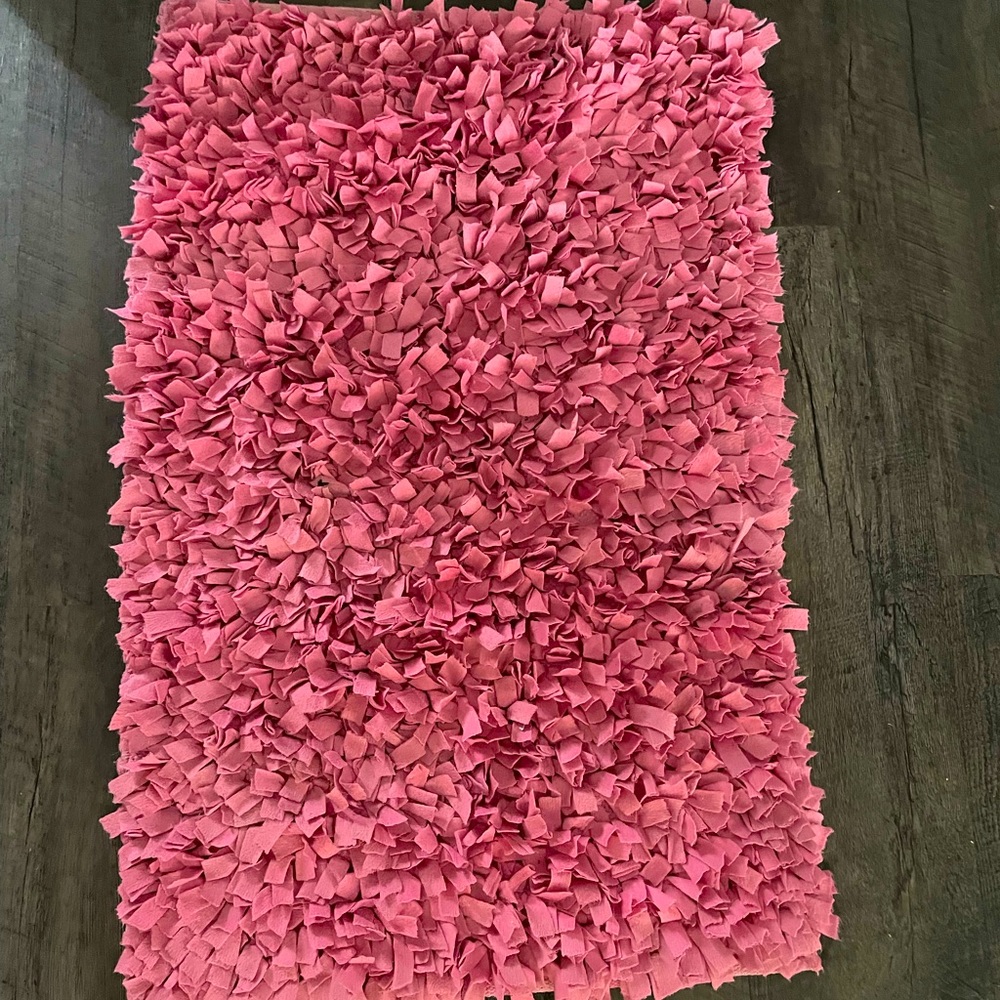 Adorable pink shag run for a little girls room